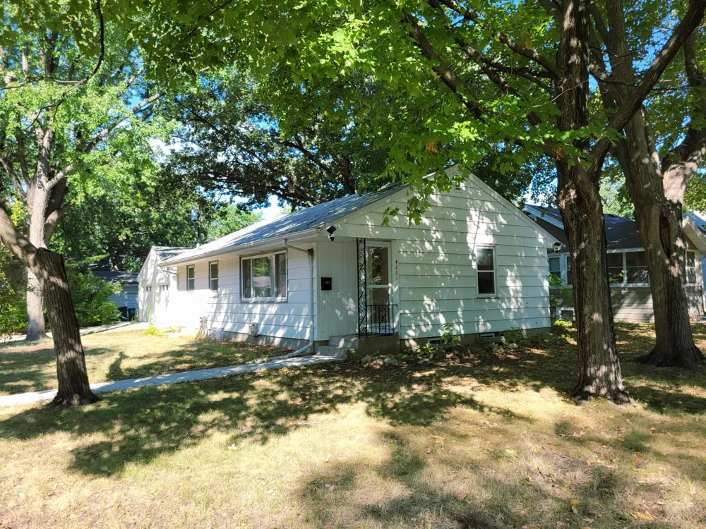 4601 Oliver Ave N Minneapolis, MN 55412