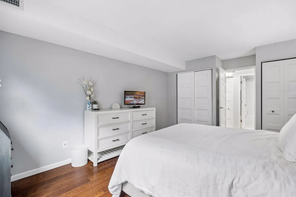 1200 Nicollet Mall #307 Minneapolis, MN 55403