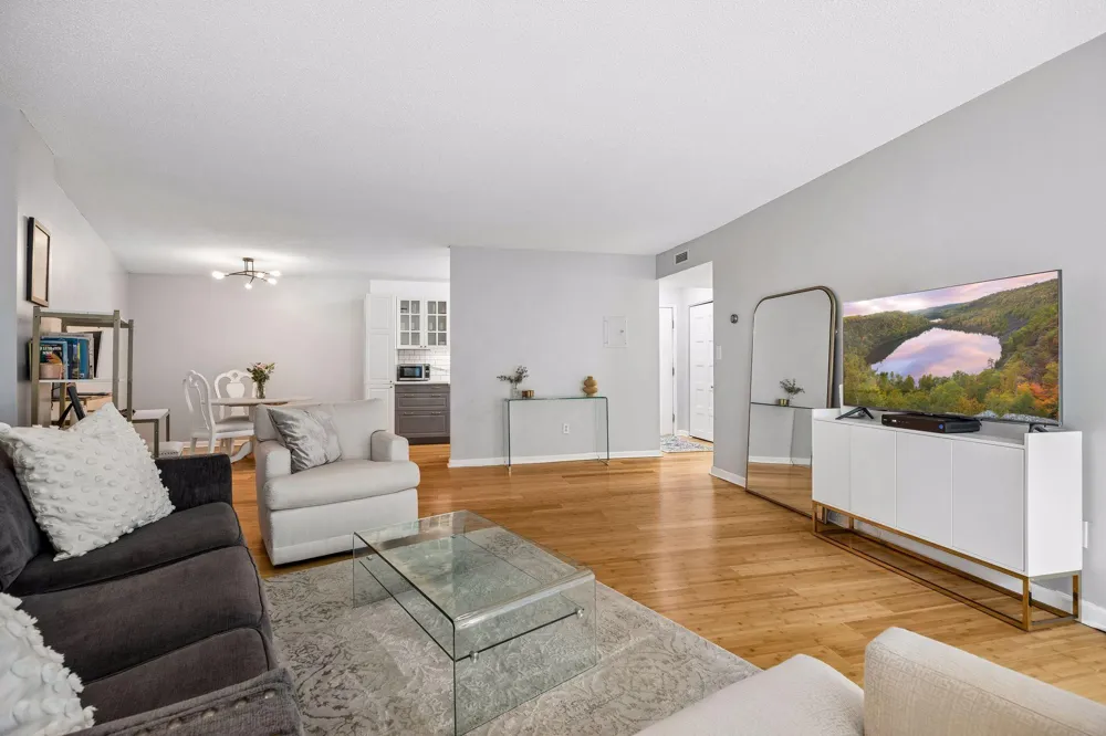 1200 Nicollet Mall #307 Minneapolis, MN 55403