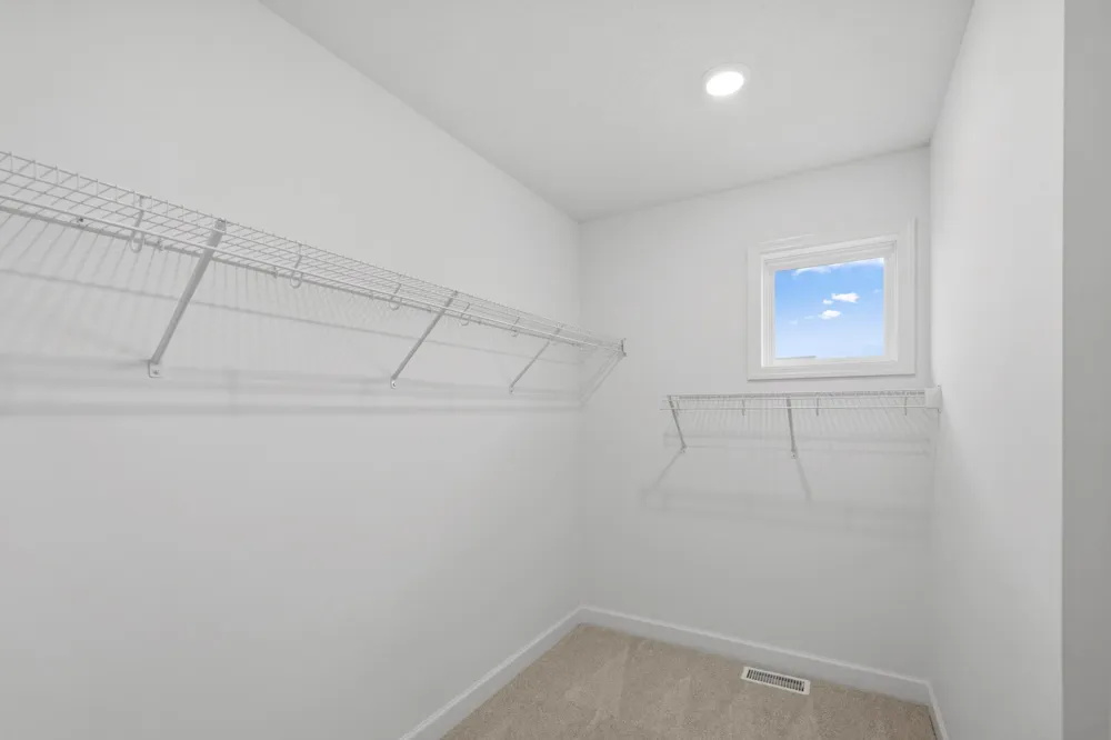 19990 Gadston Lane Lakeville, MN 55044