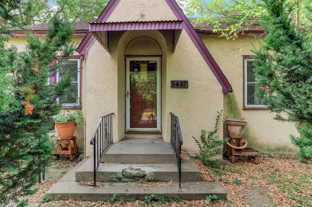 5447 Bryant Avenue Brooklyn Center, MN 55430