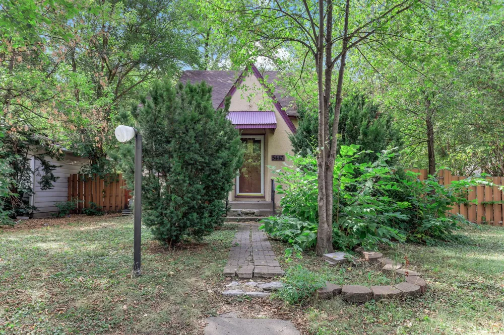 5447 Bryant Avenue Brooklyn Center, MN 55430