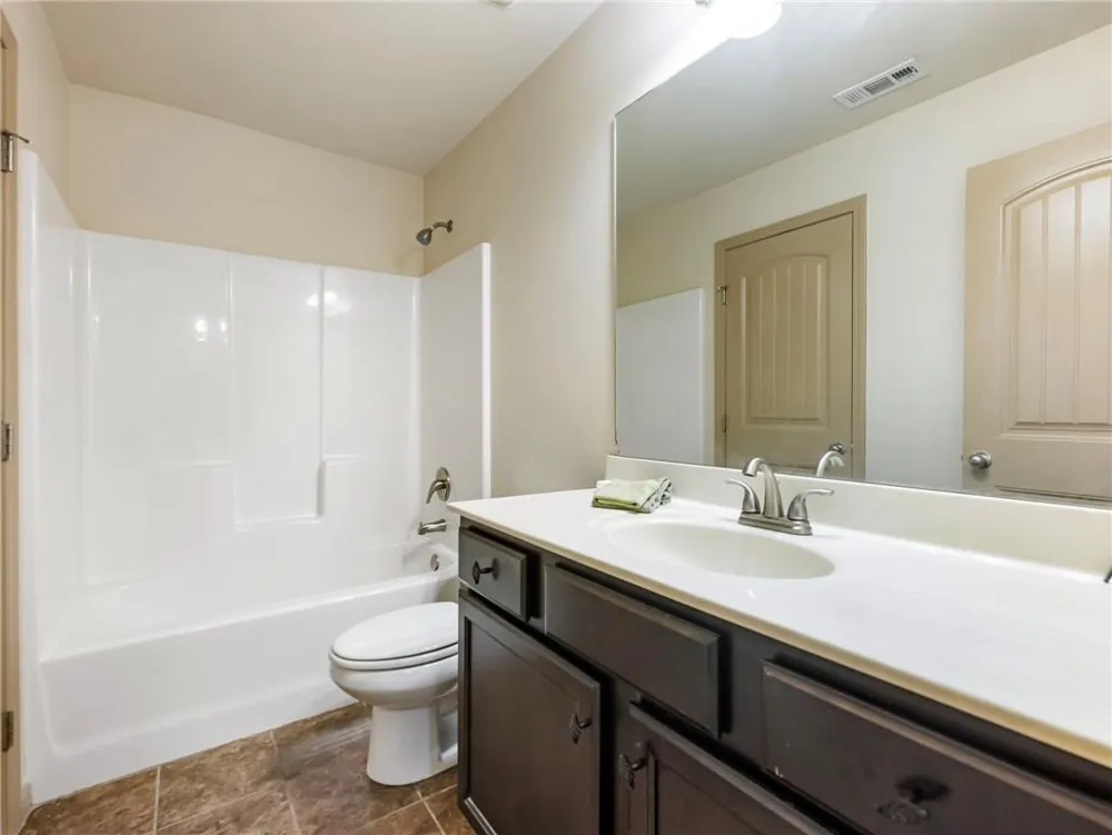 5915 Park Bay Court Flowery Branch, GA 30542