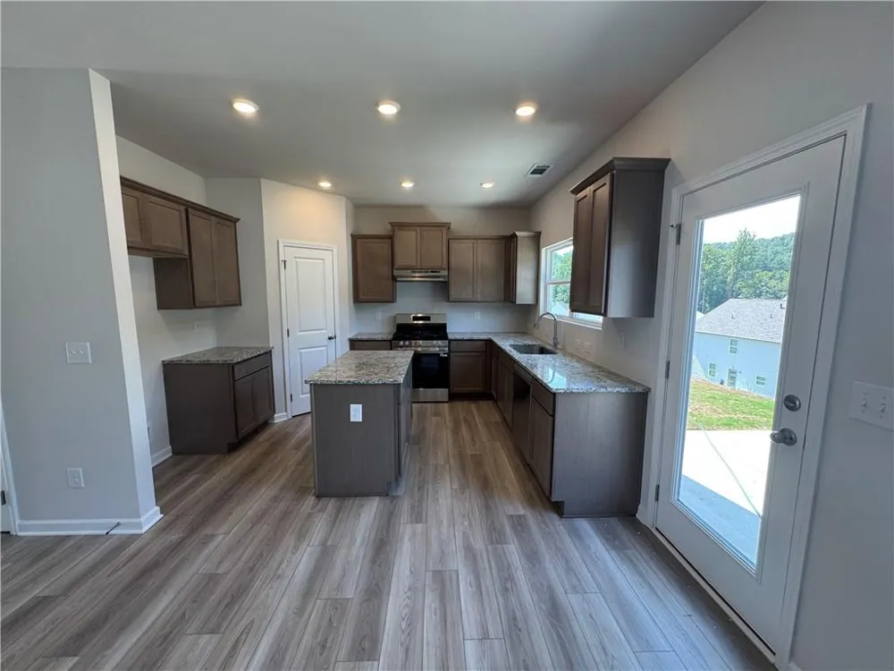 337 Bloomfield Circle Canton, GA 30114