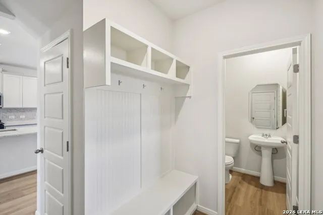 1271 Nikos Hollow San Antonio, TX 78245