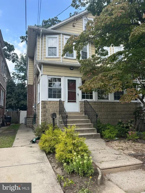 167 LAWNSIDE AVENUE