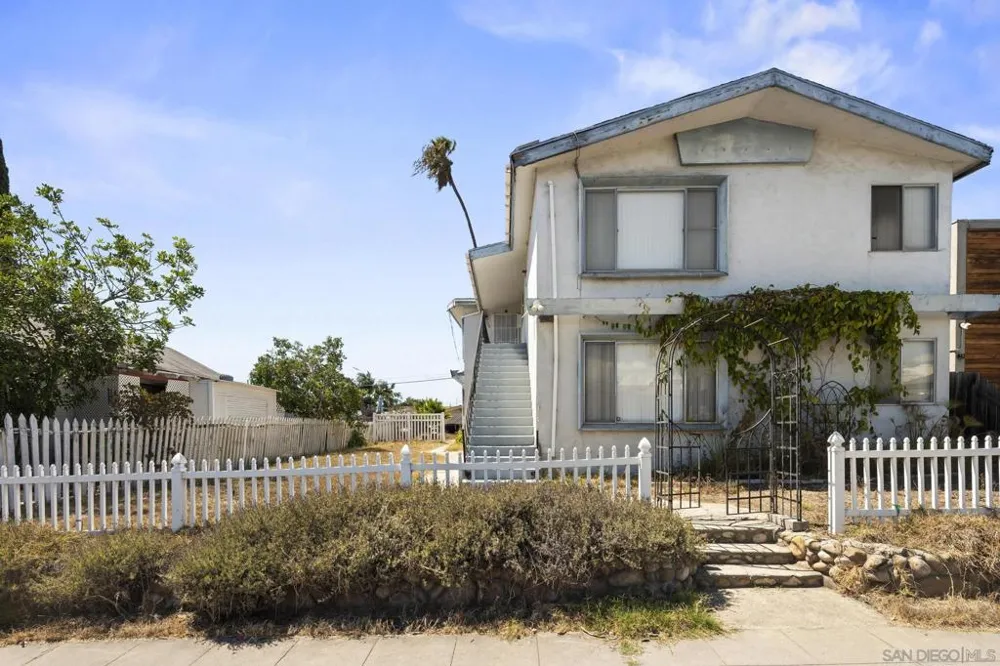 3732 Wilson San Diego, CA 92104