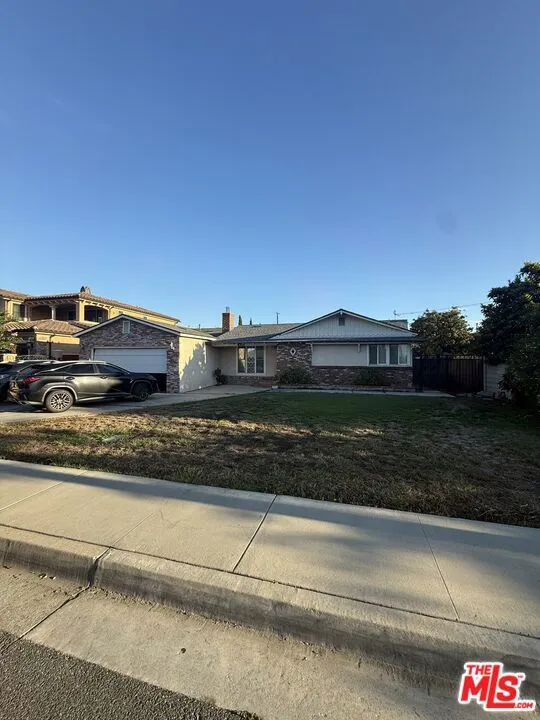 829 E Francisquito Avenue West Covina, CA 91790