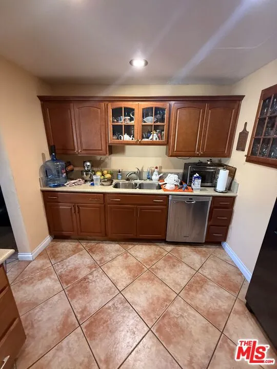 829 E Francisquito Avenue West Covina, CA 91790