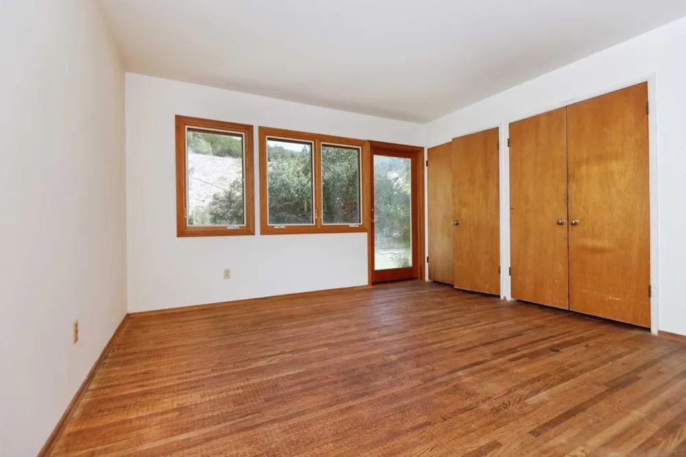 6381 Castejon La Jolla, CA 92037
