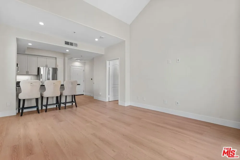 4060 Glencoe Avenue #314 Marina del Rey, CA 90292