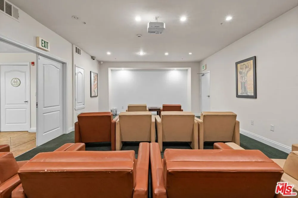 4060 Glencoe Avenue #314 Marina del Rey, CA 90292