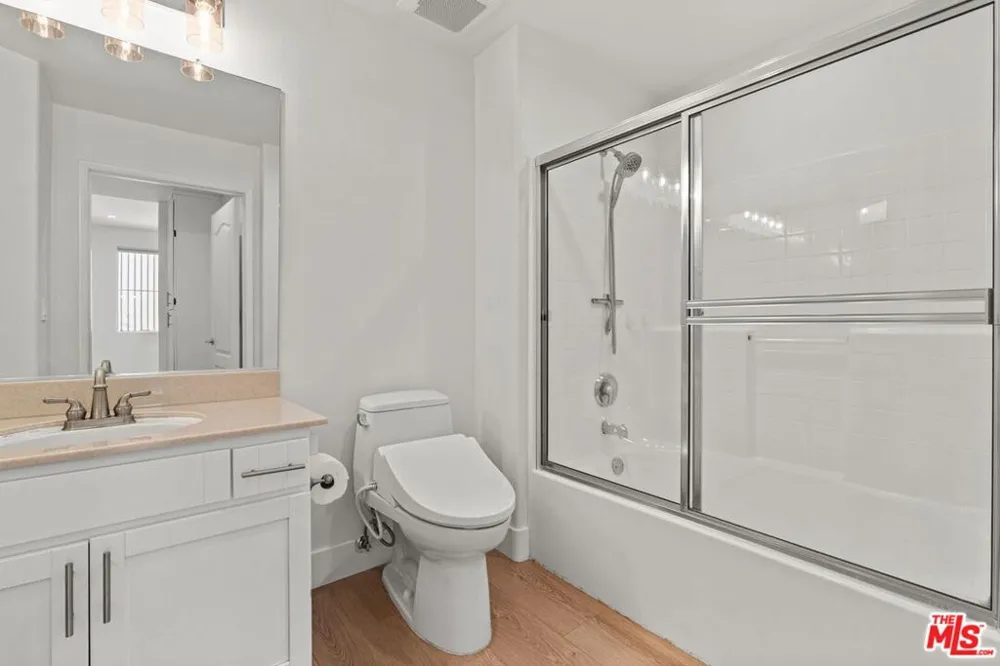 4060 Glencoe Avenue #314 Marina del Rey, CA 90292