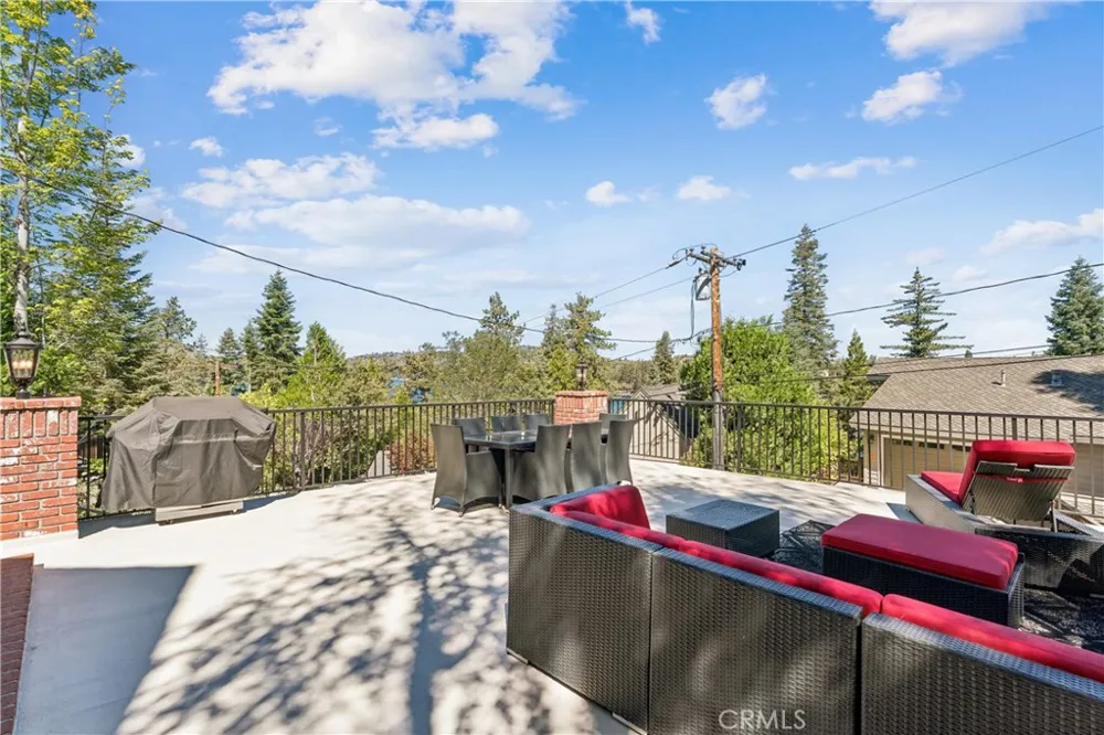 349 John Muir Lake Arrowhead, CA 92352