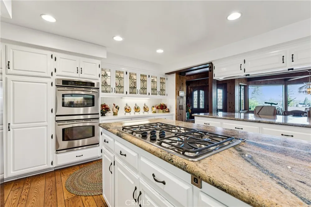 349 John Muir Lake Arrowhead, CA 92352