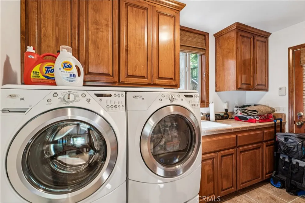 349 John Muir Lake Arrowhead, CA 92352