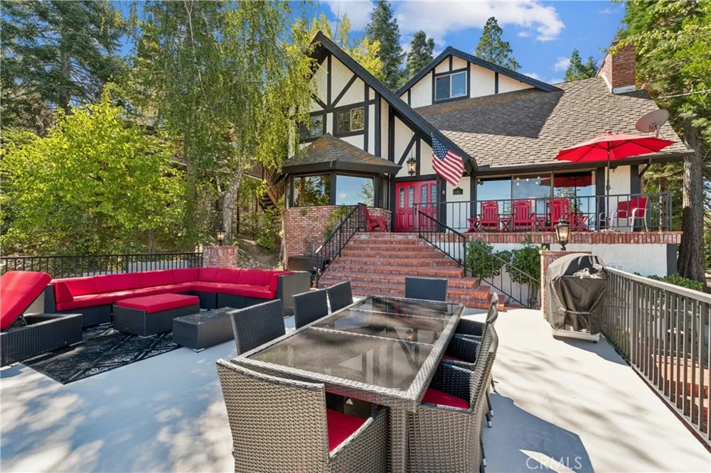 349 John Muir Lake Arrowhead, CA 92352