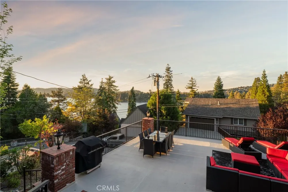 349 John Muir Lake Arrowhead, CA 92352