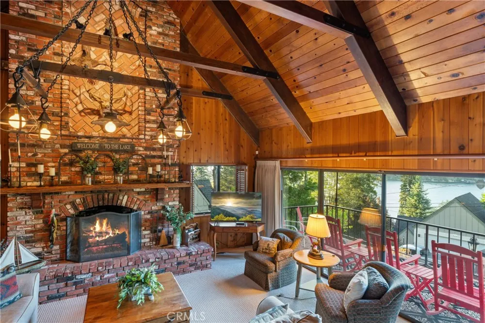 349 John Muir Lake Arrowhead, CA 92352