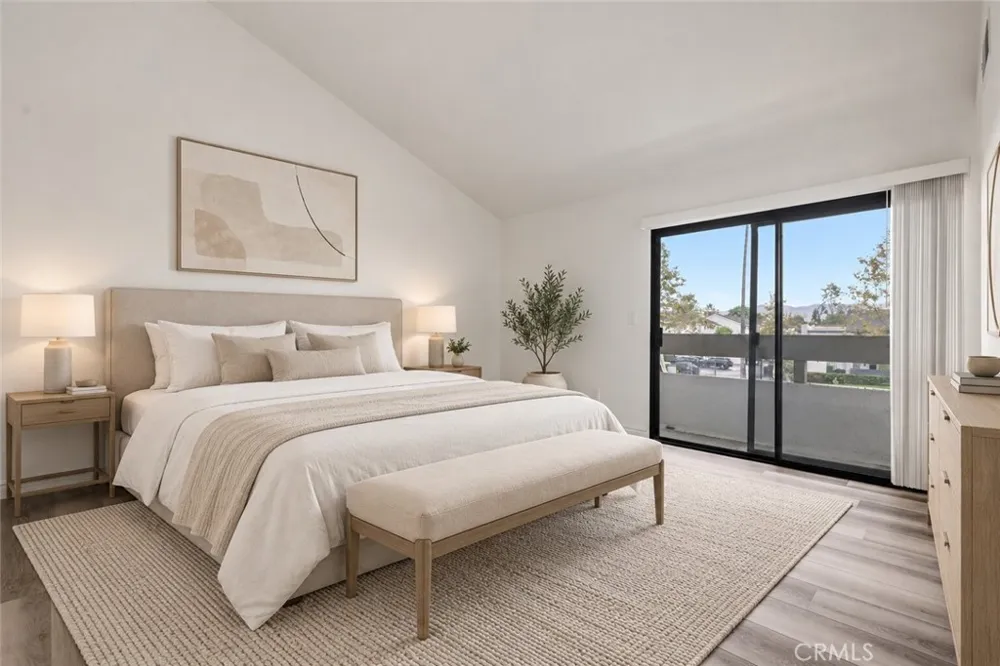 19620 Sherman Way Unit 1 Reseda, CA 91335