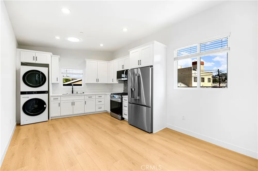 4040 Somers Los Angeles, CA 90065