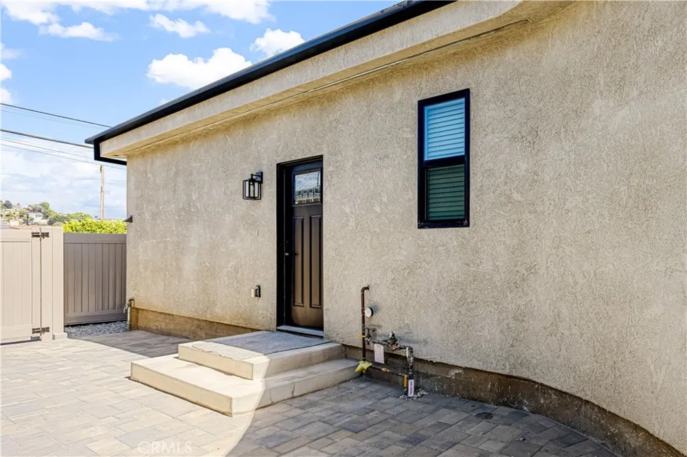 4040 Somers Los Angeles, CA 90065