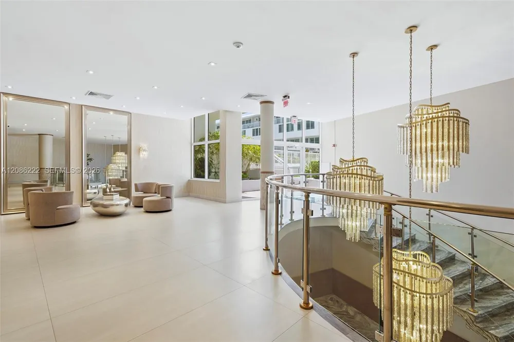 5401 Collins Ave #108 Miami Beach, FL 33140