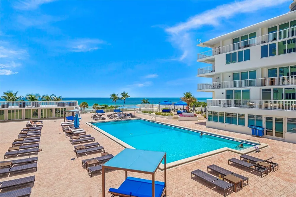 5401 Collins Ave #108 Miami Beach, FL 33140