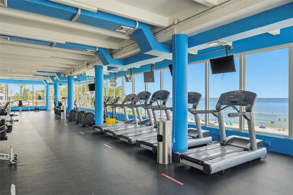 5401 Collins Ave #108 Miami Beach, FL 33140