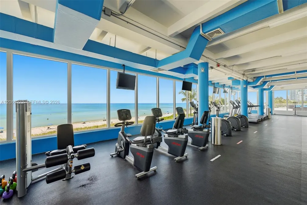 5401 Collins Ave #108 Miami Beach, FL 33140