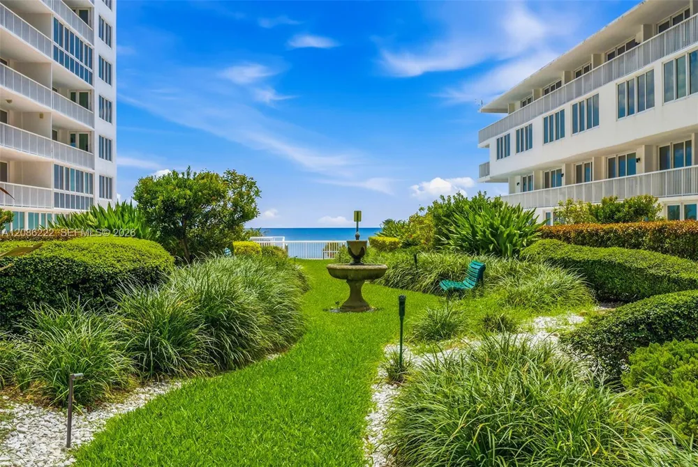 5401 Collins Ave #108 Miami Beach, FL 33140