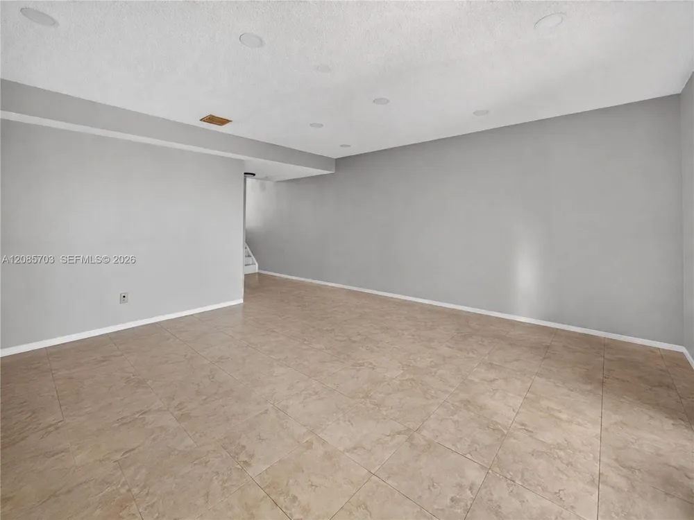 1354 NW 126th Way Sunrise, FL 33323
