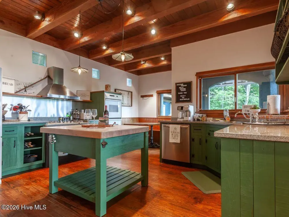 67 Indian Trail Lake Santeetlah, NC 28771