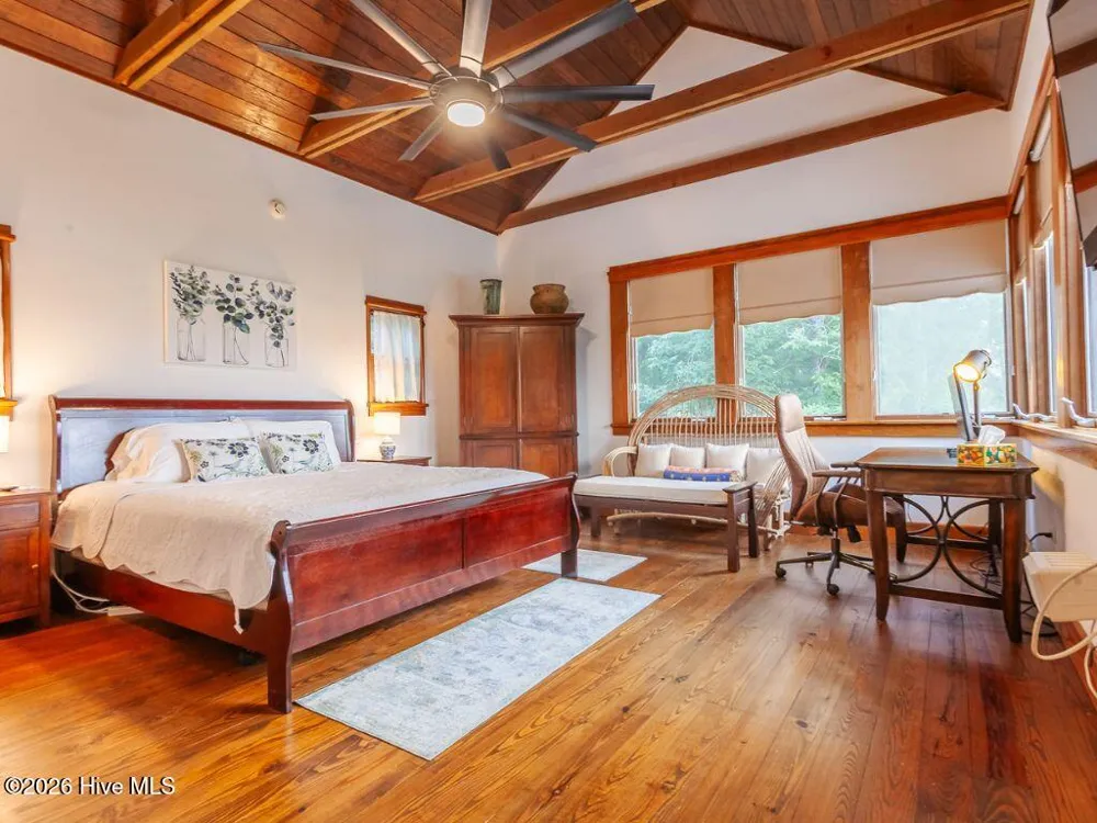 67 Indian Trail Lake Santeetlah, NC 28771