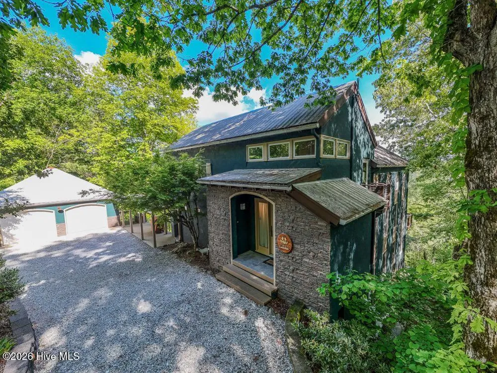 67 Indian Trail Lake Santeetlah, NC 28771