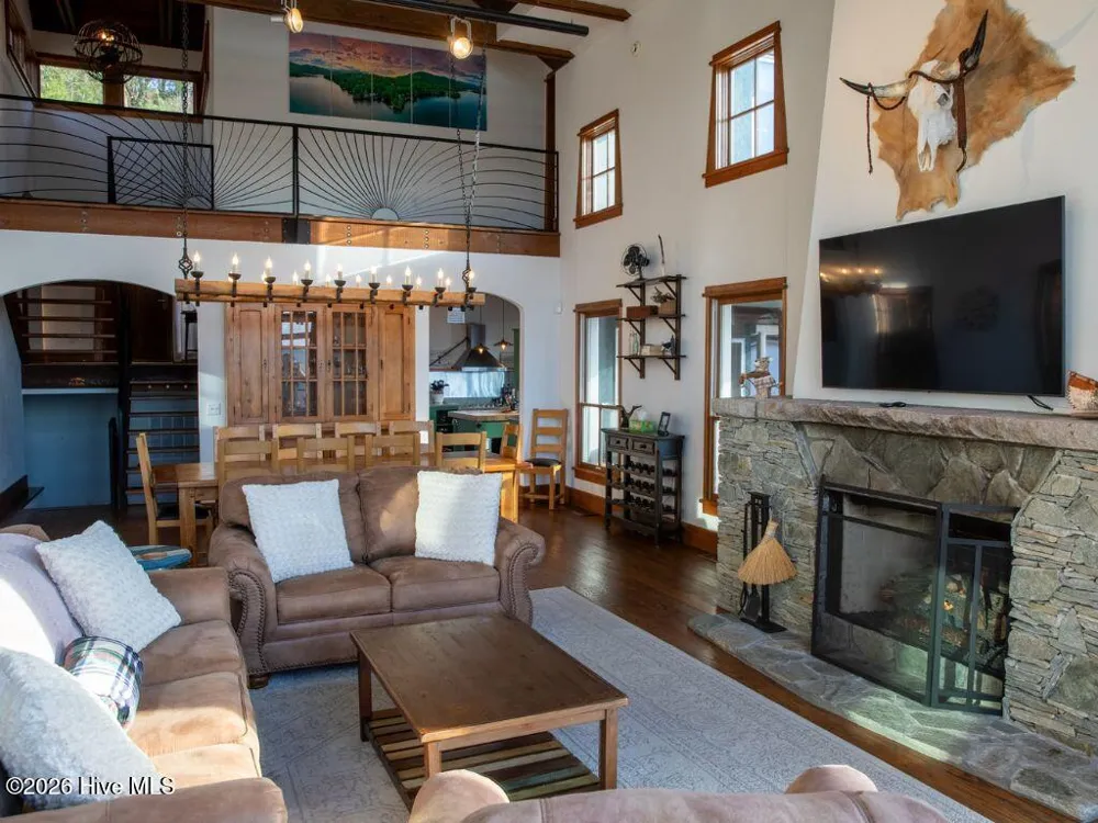 67 Indian Trail Lake Santeetlah, NC 28771