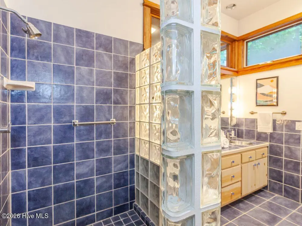 67 Indian Trail Lake Santeetlah, NC 28771