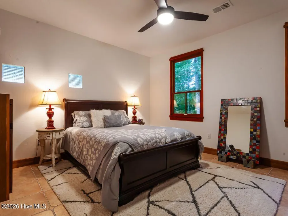 67 Indian Trail Lake Santeetlah, NC 28771