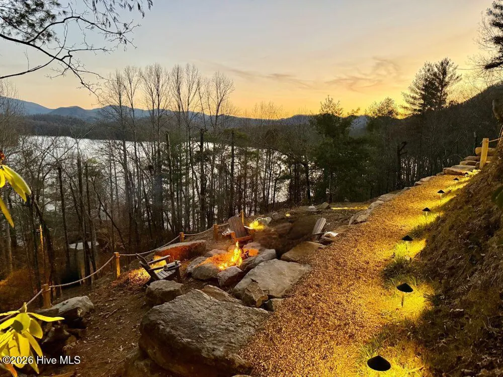67 Indian Trail Lake Santeetlah, NC 28771