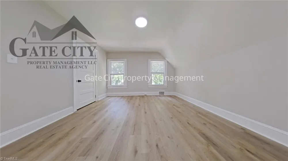 1207 Day Place High Point, NC 27260
