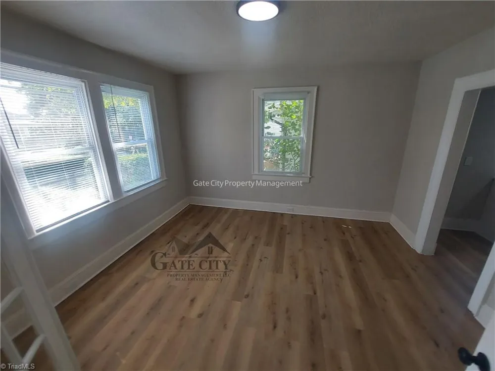 1207 Day Place High Point, NC 27260