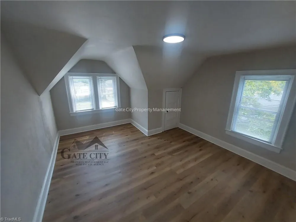 1207 Day Place High Point, NC 27260
