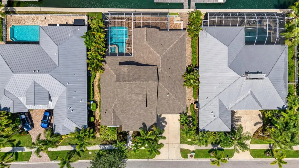 603 ISLEBAY DRIVE Apollo Beach, FL 33572