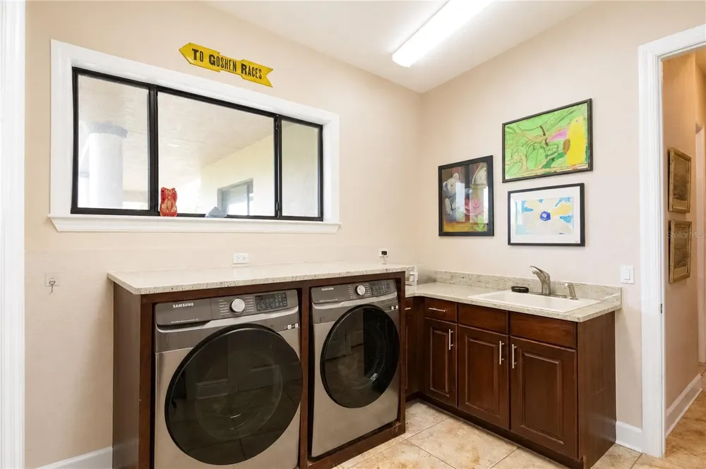 8568 NW 120TH STREET Reddick, FL 32686