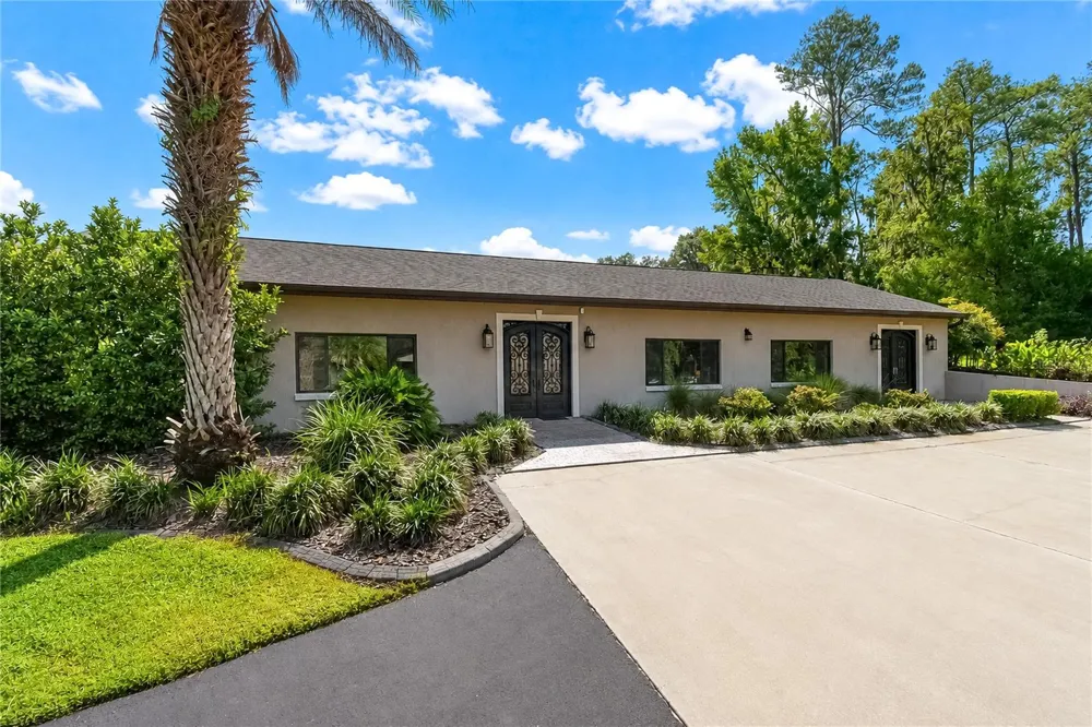 8568 NW 120TH STREET Reddick, FL 32686