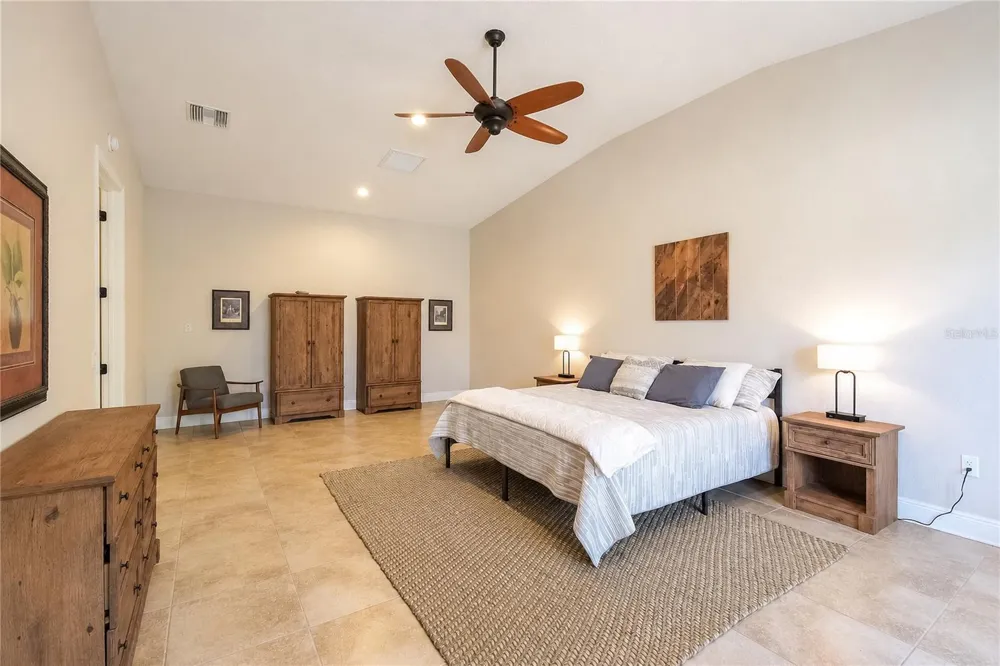 8568 NW 120TH STREET Reddick, FL 32686