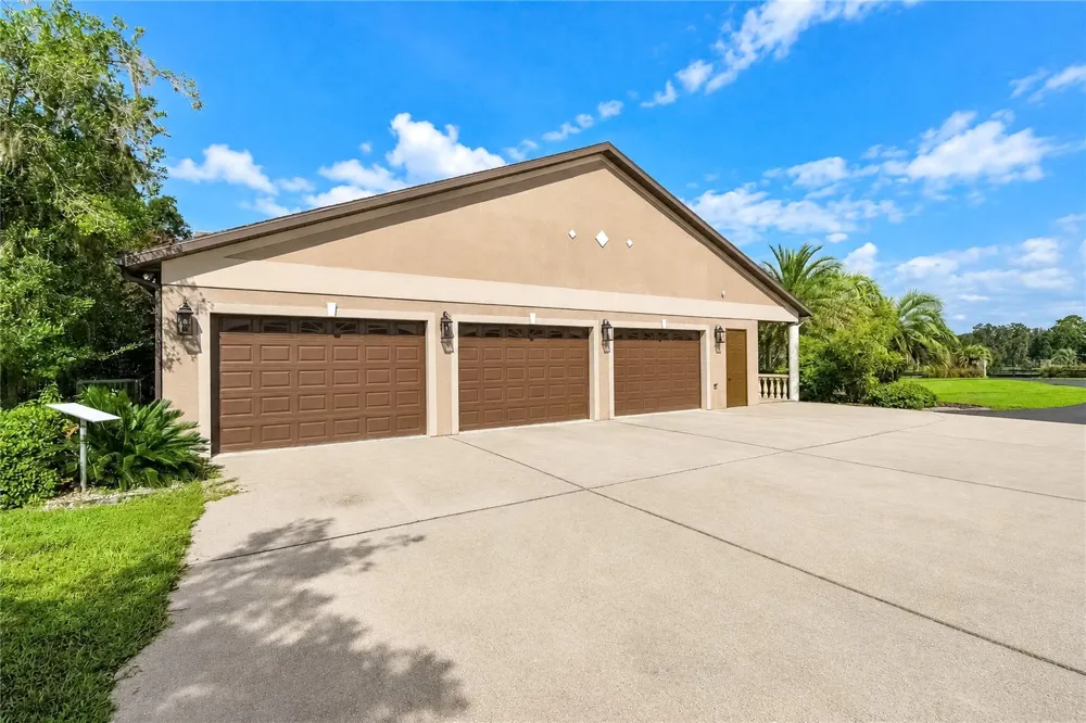 8568 NW 120TH STREET Reddick, FL 32686