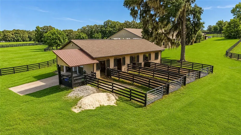 8568 NW 120TH STREET Reddick, FL 32686