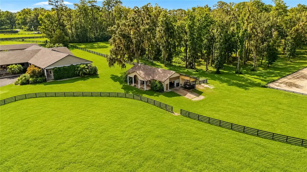 8568 NW 120TH STREET Reddick, FL 32686