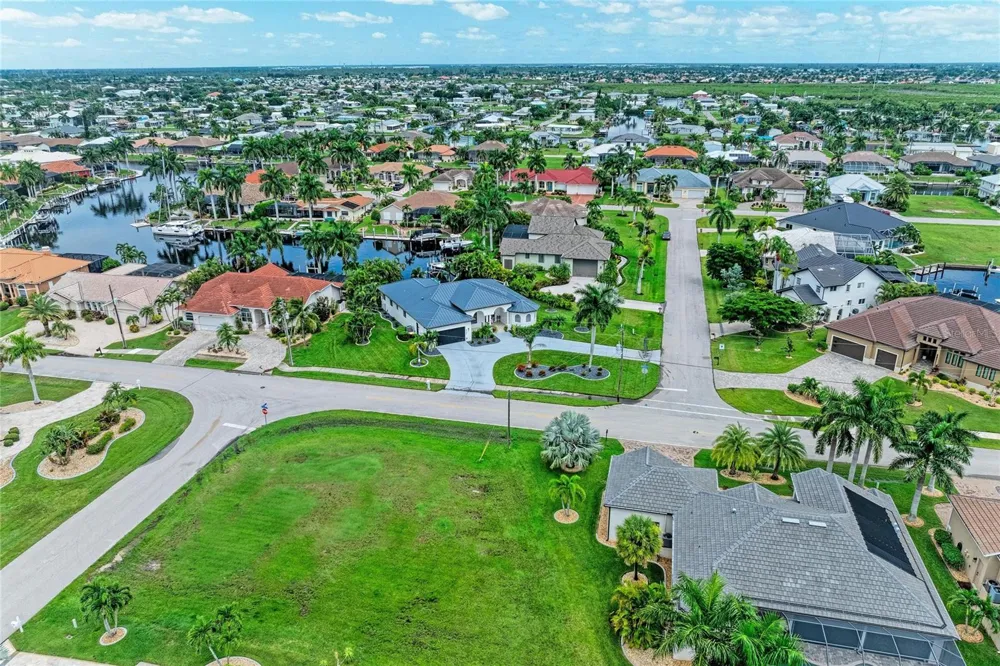 3736 WHIPPOORWILL BOULEVARD Punta Gorda, FL 33950